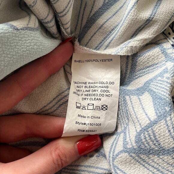 Suzanne Betro Blue & White Floral Tank Top Size XL - Picture 4 of 11